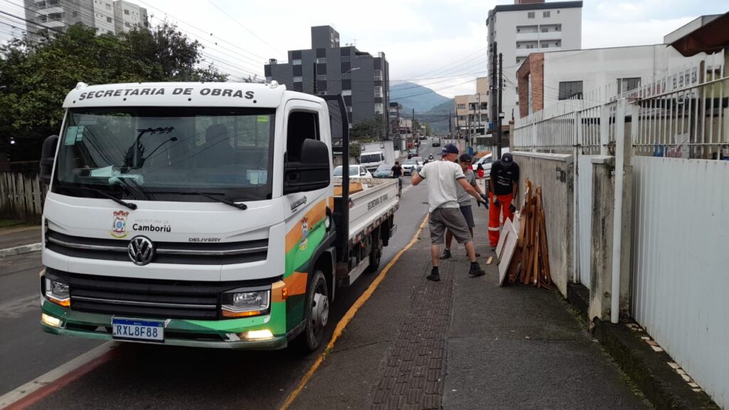 Fique atento ao cronograma de recolhimento de entulho