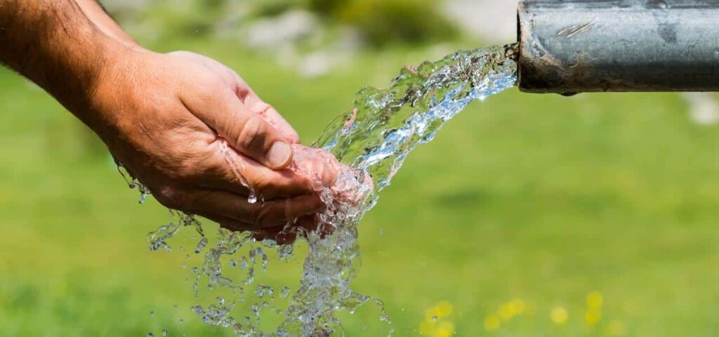 Tudo o que você precisa saber para garantir a ligação de água na sua residência