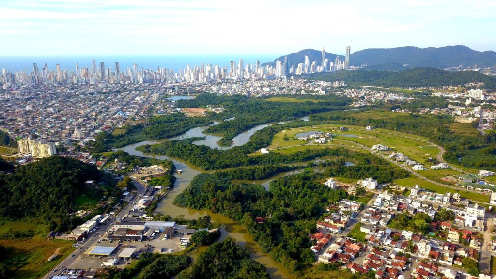 Águas de Camboriú: qualidade de vida e preservação ambiental